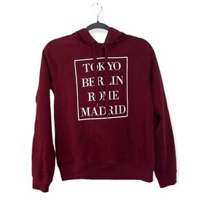 Forever 21 Hoodie Maroon Sightseeing City Graphic Sweatshirt Women’s Size Small